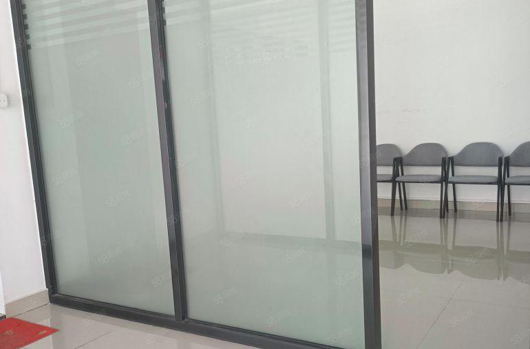 塘厦浦心湖门面一楼300平仓库厂房出租，精装修 主干道人流旺