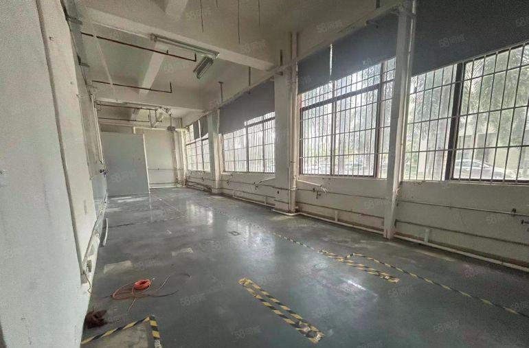 塘厦沙湖标准1楼1250平方，消防合格，水电齐全，拎包入驻