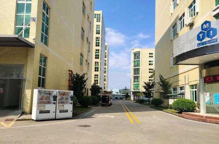 塘厦龙背岭工业区原房东红本厂房楼上1100平精装修出租水电齐