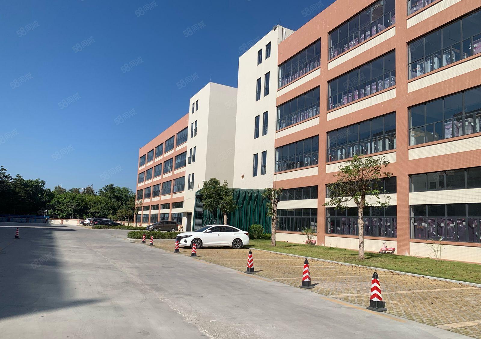 塘厦高速路口厂房出租，空地大，单层面积2900平，高6米