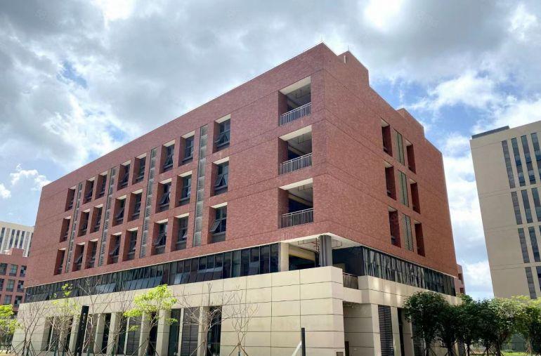 塘厦高端园区独栋8000平单层1500平红本厂房出租