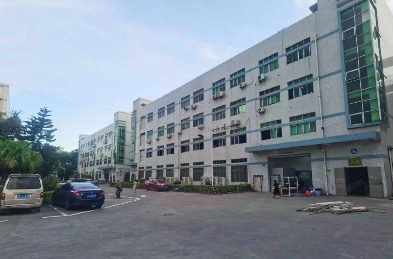 塘厦高速口大坪新出原房东楼上1500平厂房仓库出租，空地超大