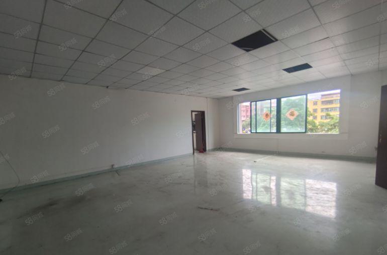 塘厦横塘新出2楼带装修700平标准厂房出租，配特大电梯