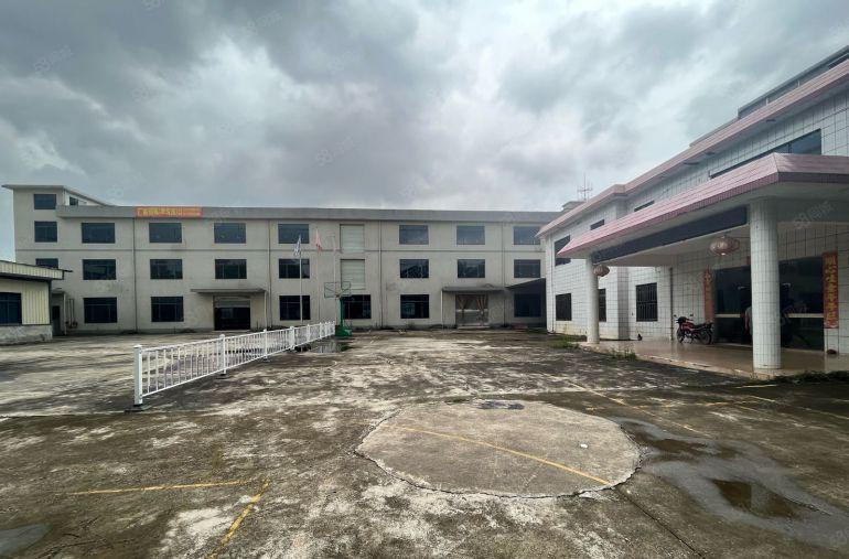 特价10元塘厦台湾佬独院6000平低价出租空地超大 格局方正