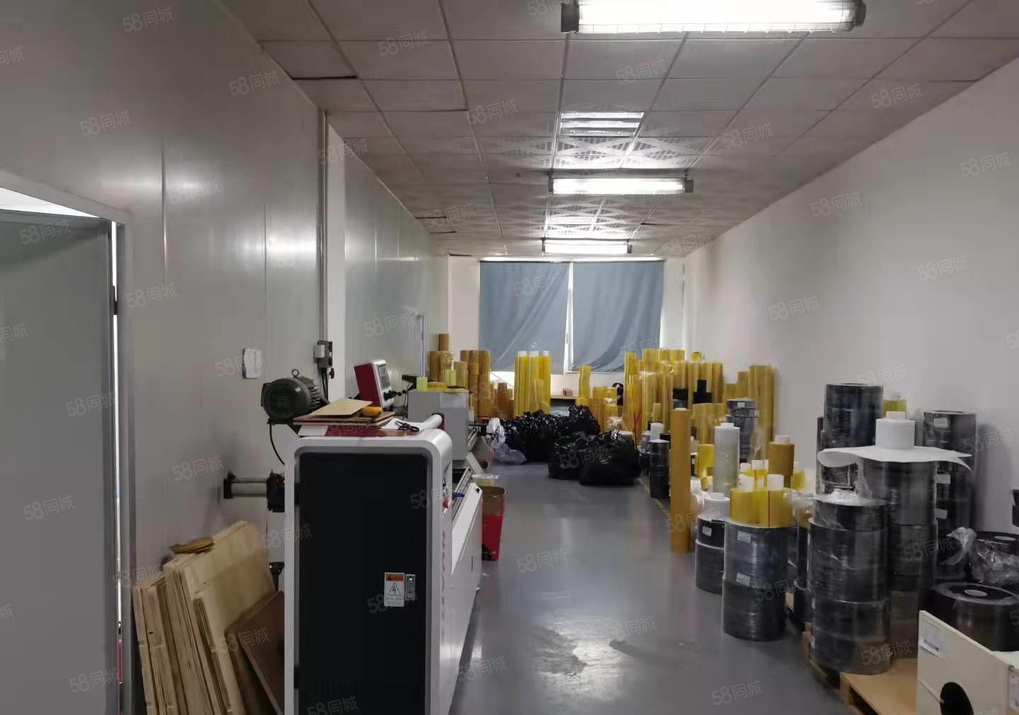 塘厦横塘楼上800平无尘车间厂房出租，现成装修，水电齐全！