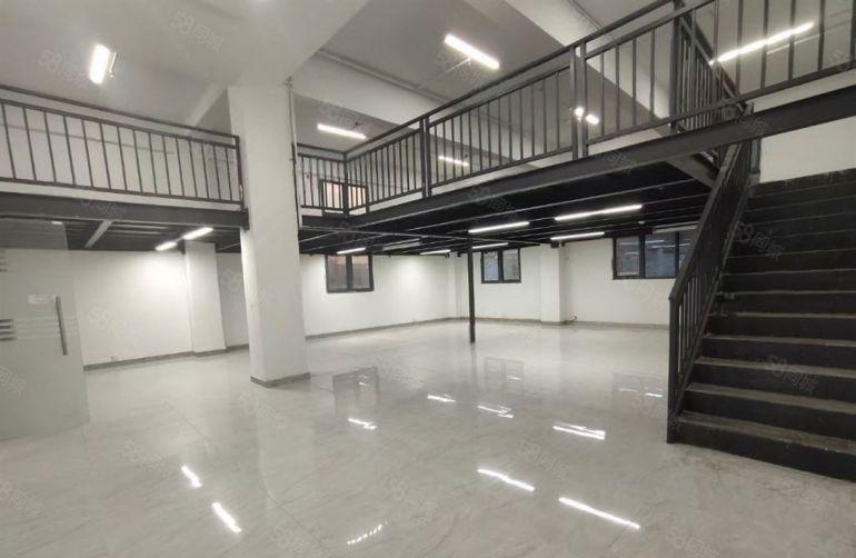 特价11.8 一楼复式300平办公仓库出租靠近主干道，交通方