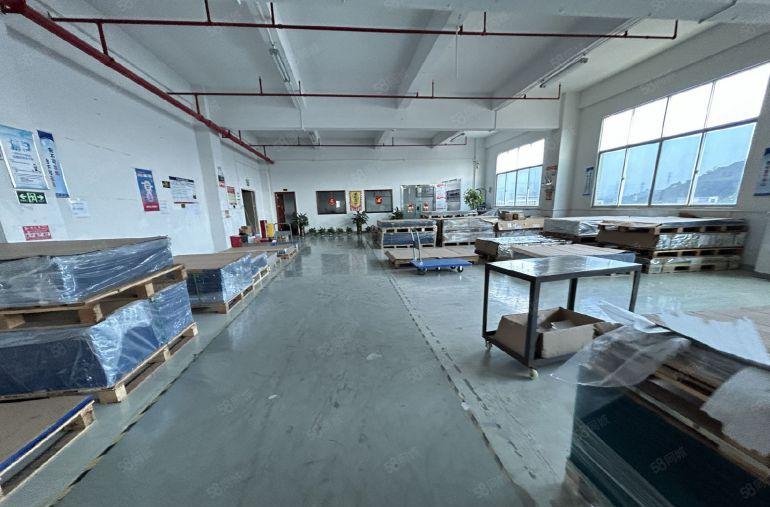 塘厦近深圳楼上700平方！精装修！现成主线，办公室装修