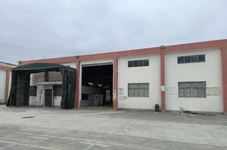 塘厦高速口独院钢构5000平厂房仓库出租，滴水8米水电齐全。