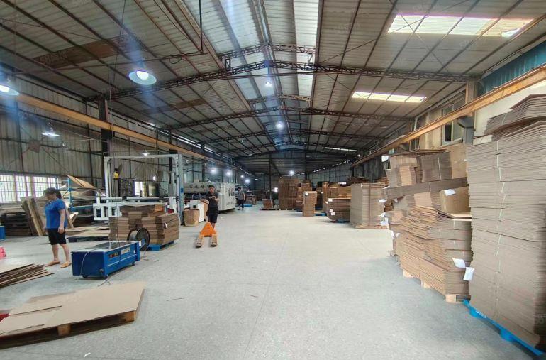 塘厦横塘单一层钢构3200平米，大马路旁边，滴水6米，有航车