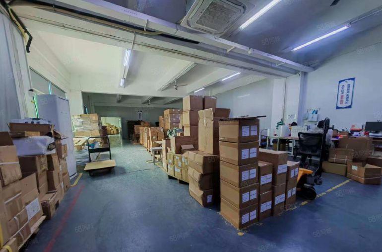 塘厦石鼓新出楼上2000平厂房仓库出租，现成精装修，水电齐全