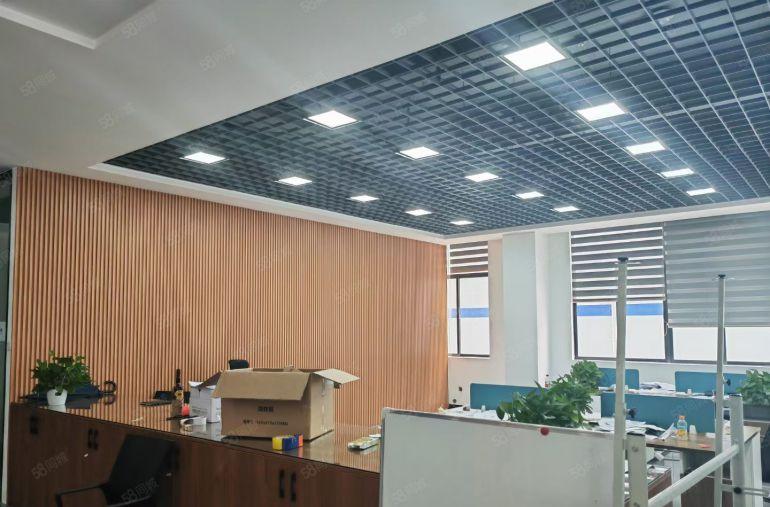 塘厦原房东独院厂房3500平方高度9米超大空地豪华装修