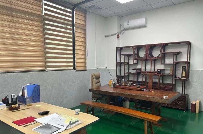 塘厦林村新出一楼628平，现成装修办公室行车，无需转让费出租