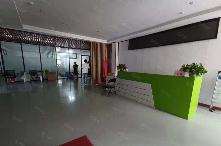 塘厦大坪高速路口新出无尘车间1616平出租，现成装修无公摊！