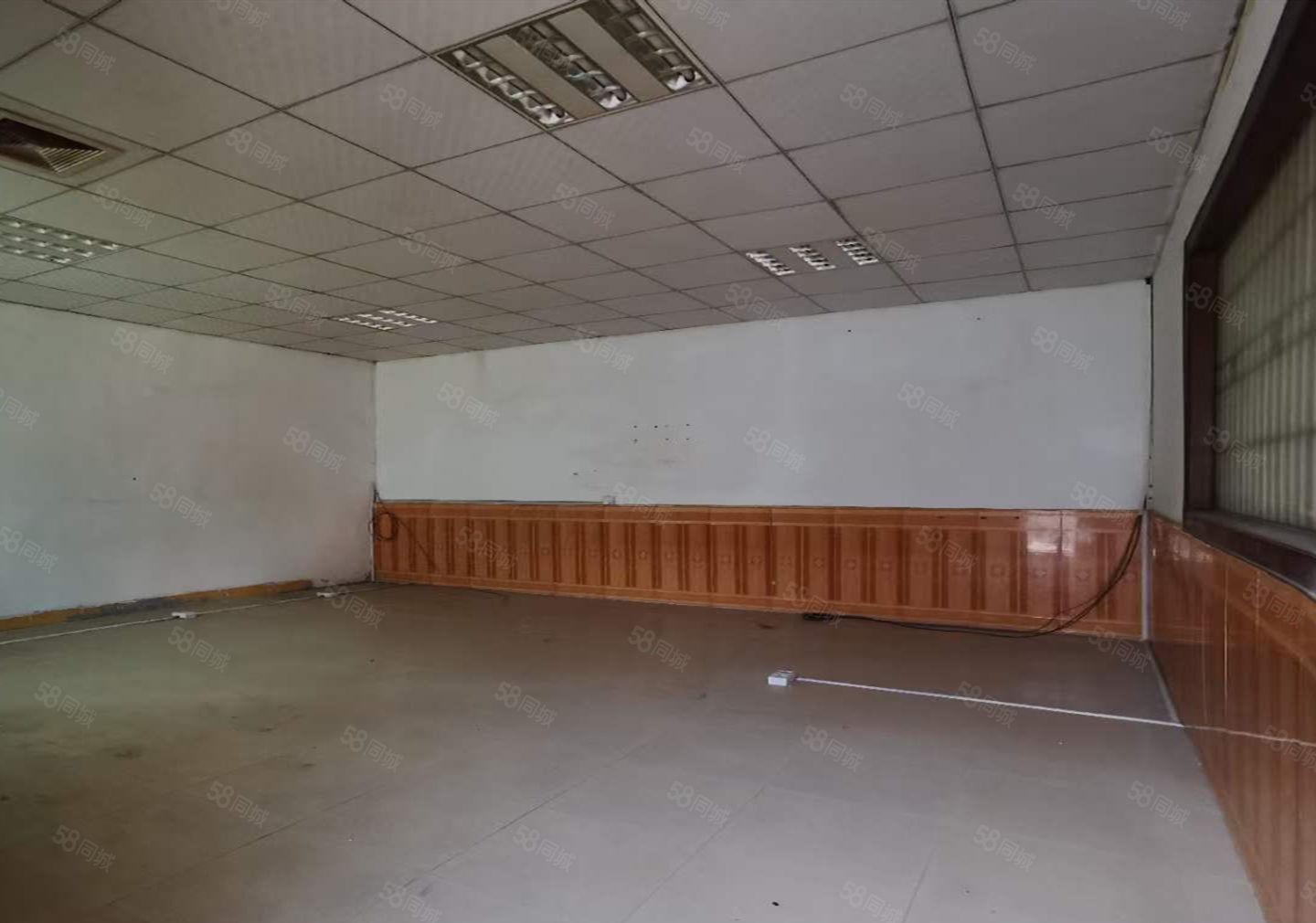 年底低价招!横塘450平独门独院厂房出租带水电带装修空地大