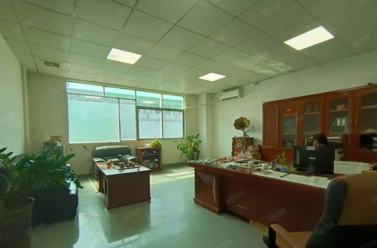 塘厦石鼓新出楼上厂房550平部分无尘车间，价格优惠出租！