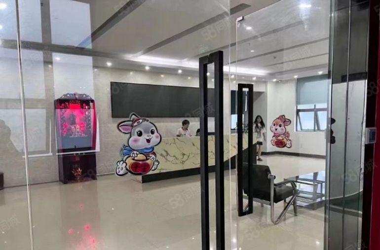 塘厦科苑城2300平可分租一半1100平装修免费送出租