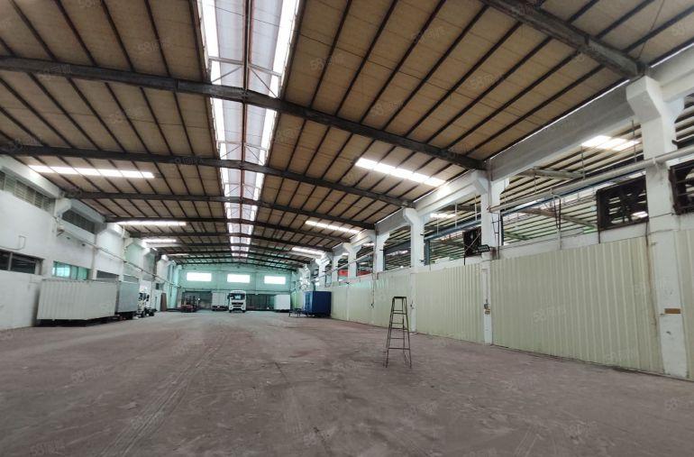 寮步单一层钢结构铁皮房4850平方厂房出租，有现成行车租15