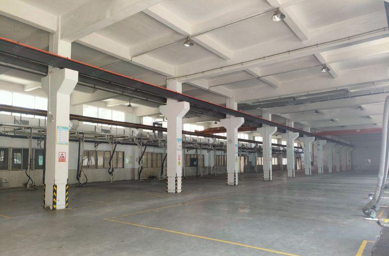 寮步华南城一楼6.2米高，现成航车，空地超大，带现成注塑环评