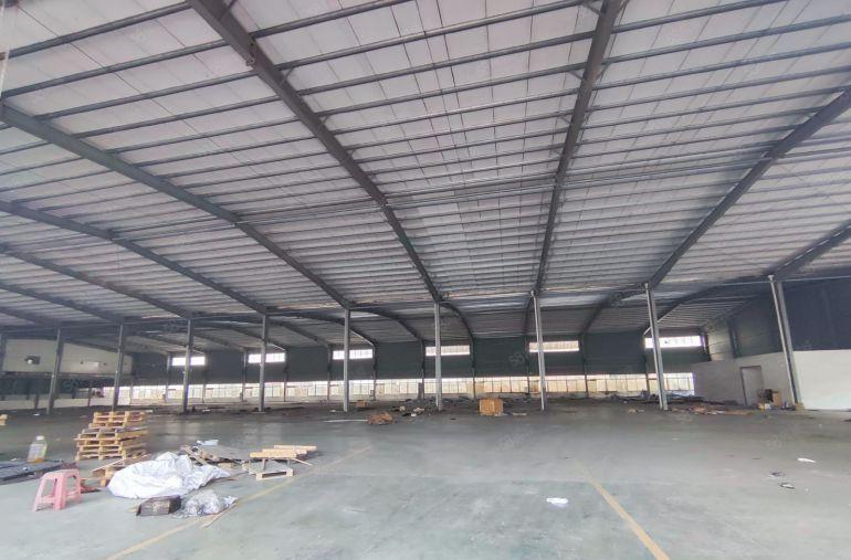 寮步原房东钢构独院厂房 高度10米 带行车适合各种行业空地大