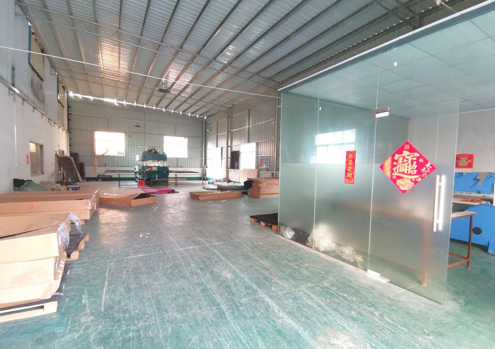 新出单一层钢结构厂房400平方米高7米，现成办公室水电装修