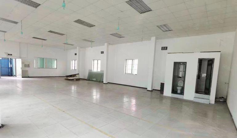 寮步岭厦即将空出二楼整层600平方，精装修，九成新