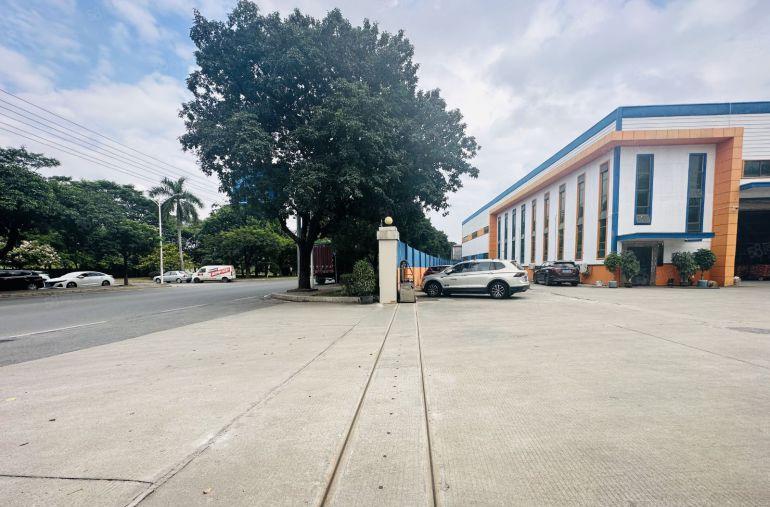 寮步原房东钢结构单一层滴水9米7000平水电自己交