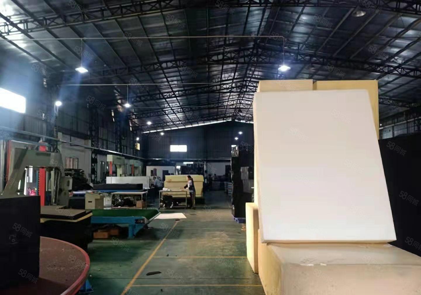 年底特价寮步厂房，厂房空地大，可以进挂车，价格实惠可分租。