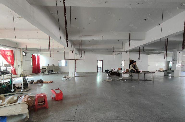 寮步镇汽车城原房东厂房独门独院出租，现成水电现成装修实际面积