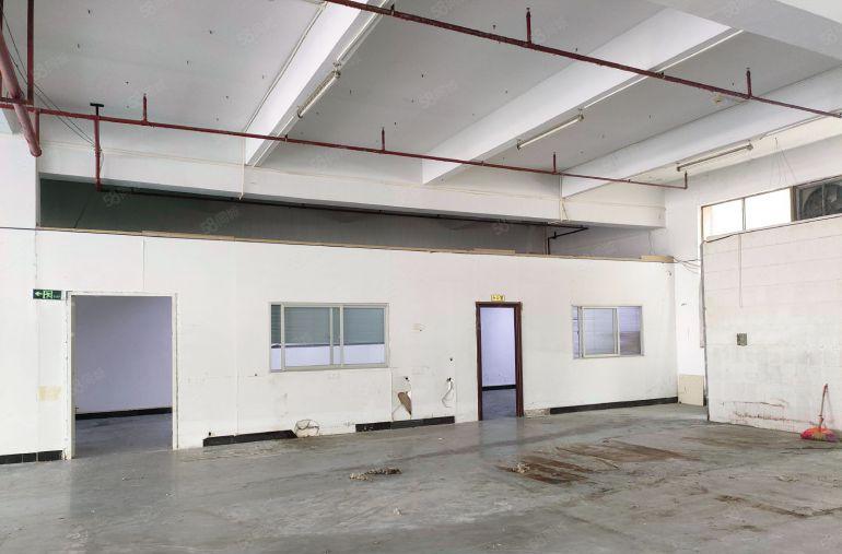 18块一楼！寮步镇新出一楼560方现成装修水电厂房仓库出租