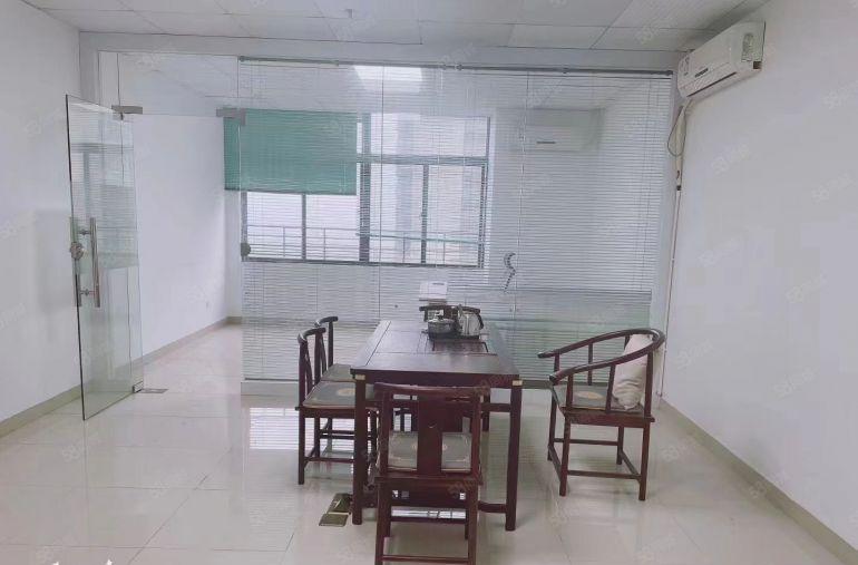 寮步 华南城 高新科技园 二楼 1000平方，带精装修