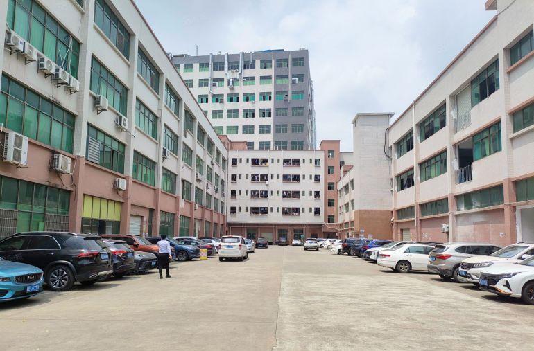 18块一楼！寮步镇新出一楼560方现成装修水电厂房仓库出租