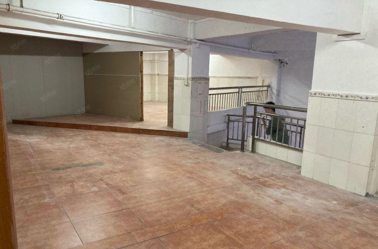 寮步原房东铺位带阁楼低价出租，可生产办公住宿