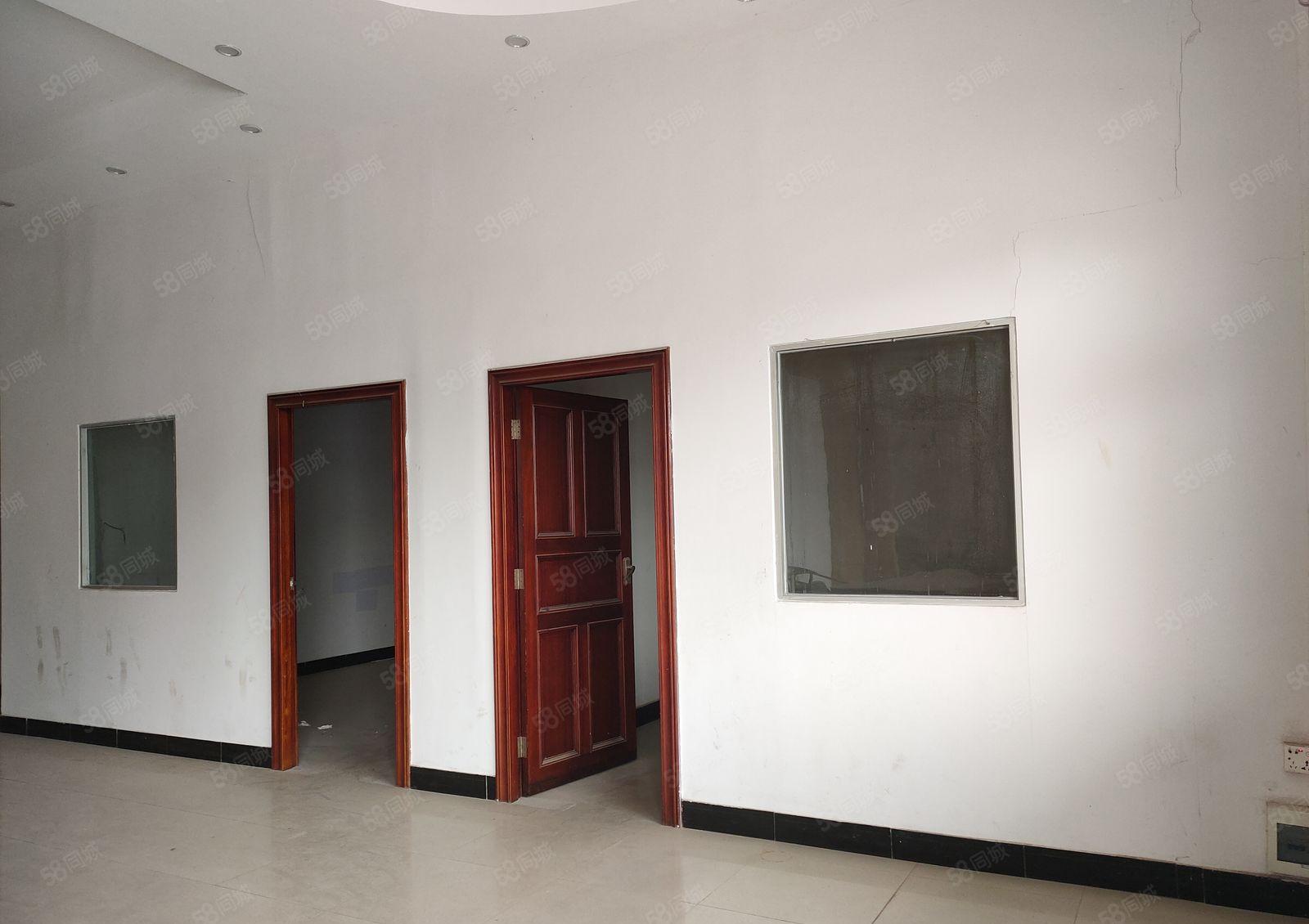 寮步 上底 独院厂房 分租整层2000平方.现成装修