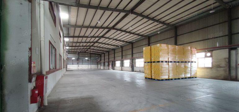 独院整租，总10000方，钢结构8300方，滴水10米