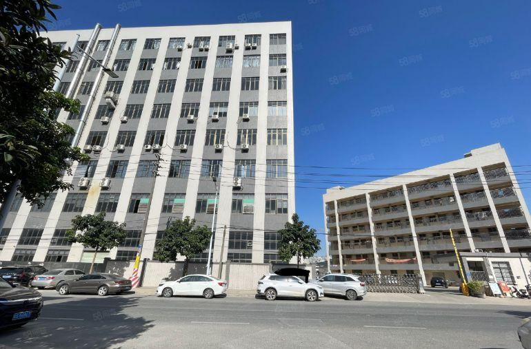 标准一楼厂房 高度7.5米带现成4部10吨行车 水电齐全