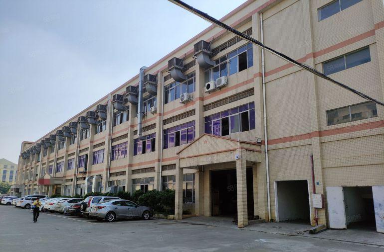 寮步楼上现成精装厂房便宜出租，1200平和2800平拎包入驻