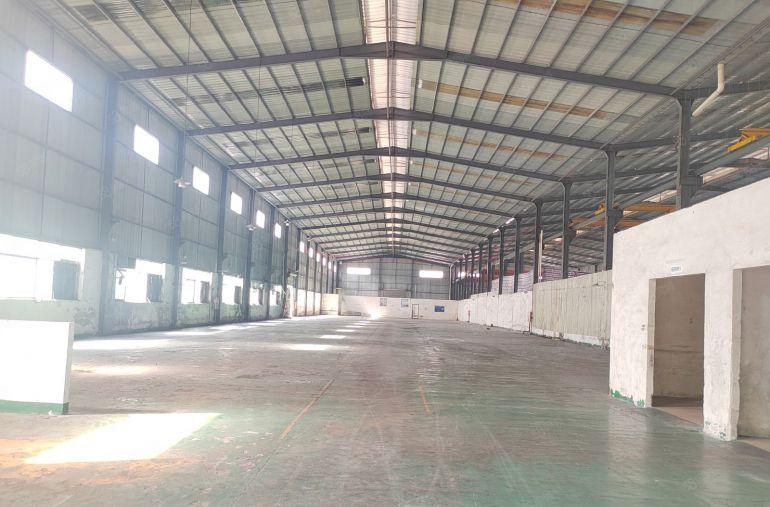 寮步下岭贝马路边钢构1500平方，滴水8米，空地大