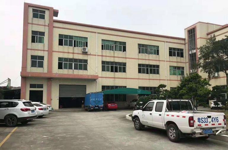 寮步岭厦即将空出二楼整层600平方，精装修，九成新