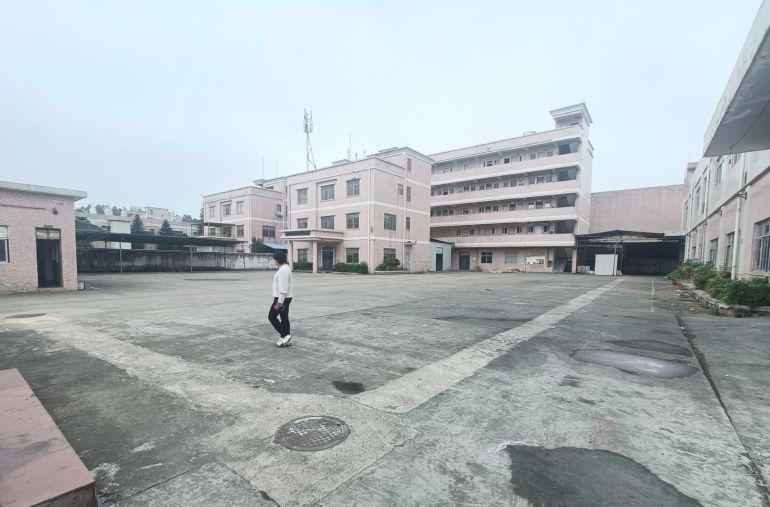 寮步镇原房东工业厂房经典小独院俩层4500平，带独立办公楼