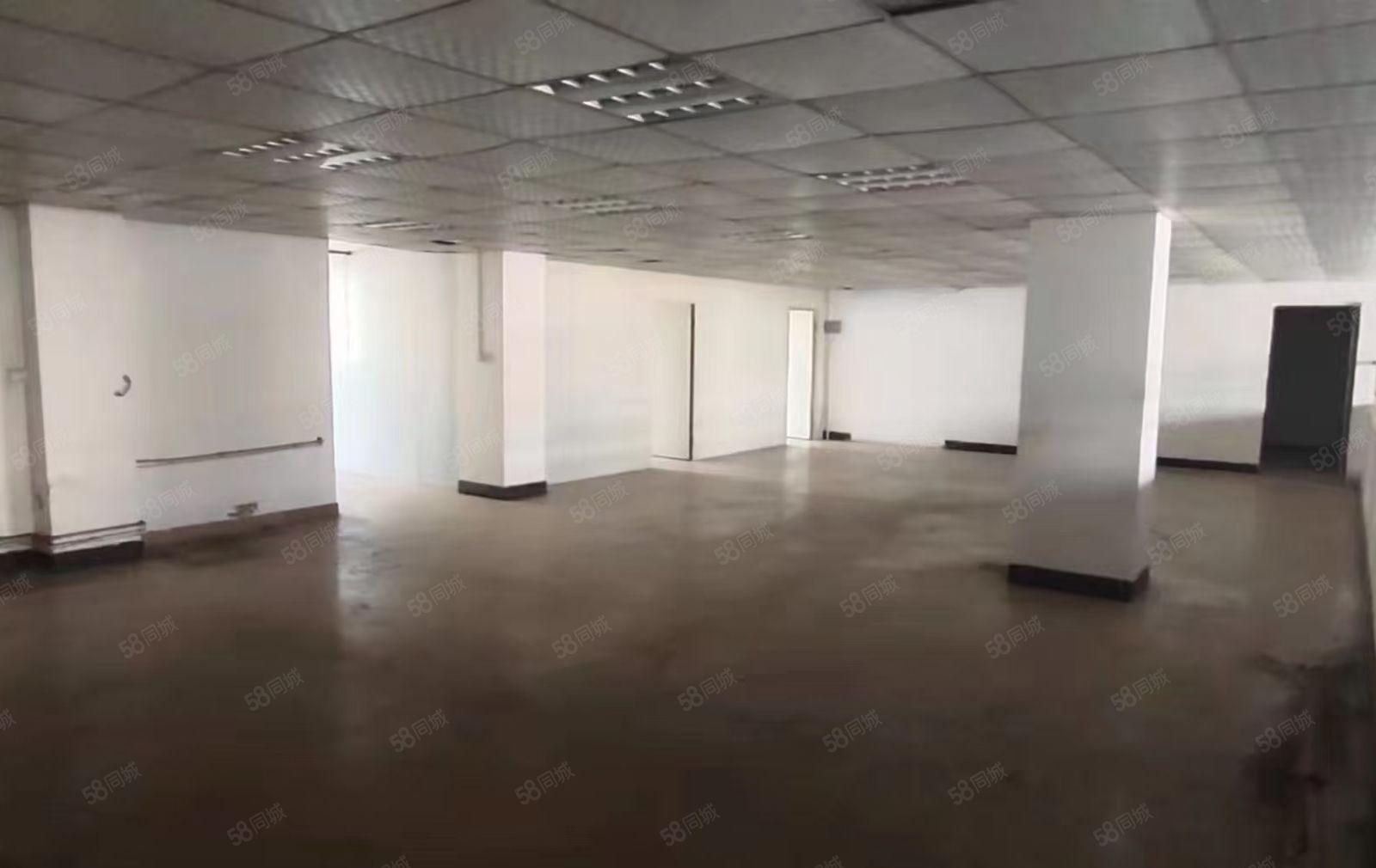 寮步竹园一楼仓库出租250平，面积实在，可做加工，进车方便！