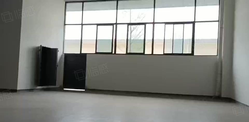 寮步全新高端厂房带红本消防齐全，交通方便，租金含税