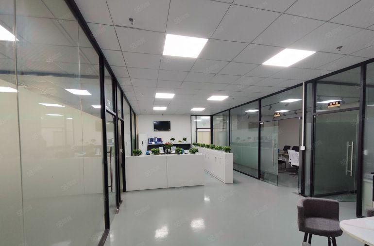 寮步园区楼上1100平方厂房出租，现成办公室豪华装修水电齐全