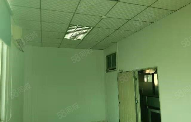 寮步 良边 独院厂房 分租 一楼300平方，价格便宜地段好