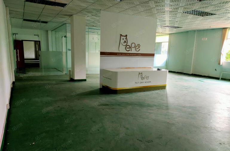 寮步百业电子城附近新出楼上3000平方 可分租 现成水电装修