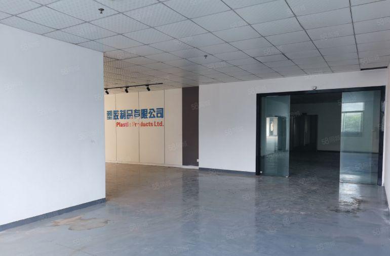 寮步厂房出租2600平米9元每平米现成装修