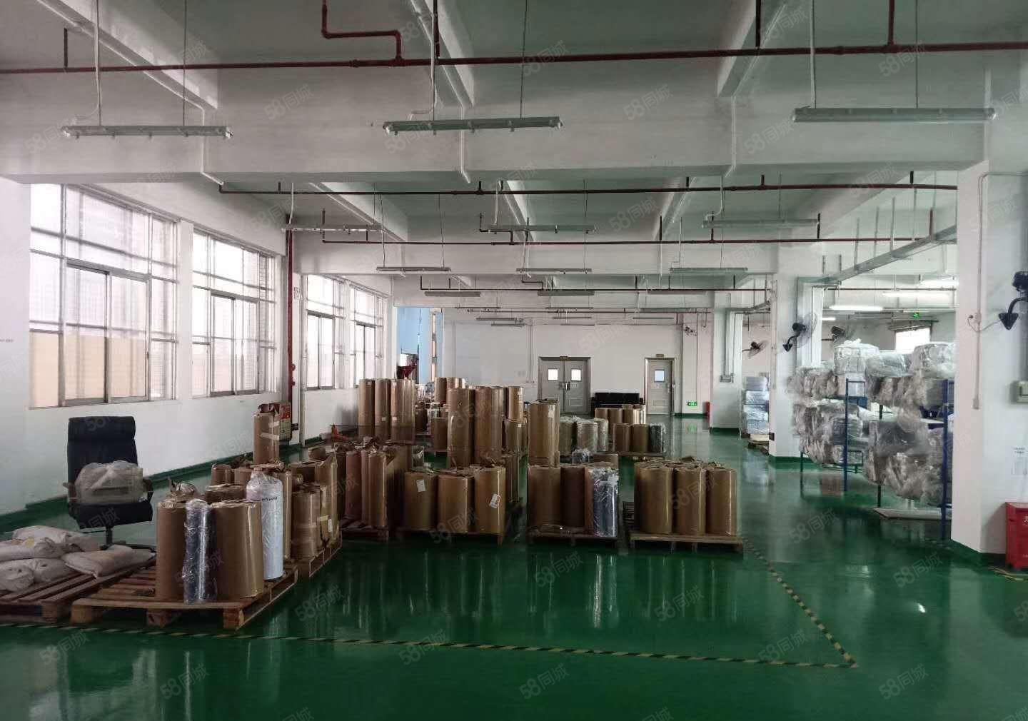 寮步镇汽车东站横坑百业五金电子城旁空出二楼厂房1100方出租