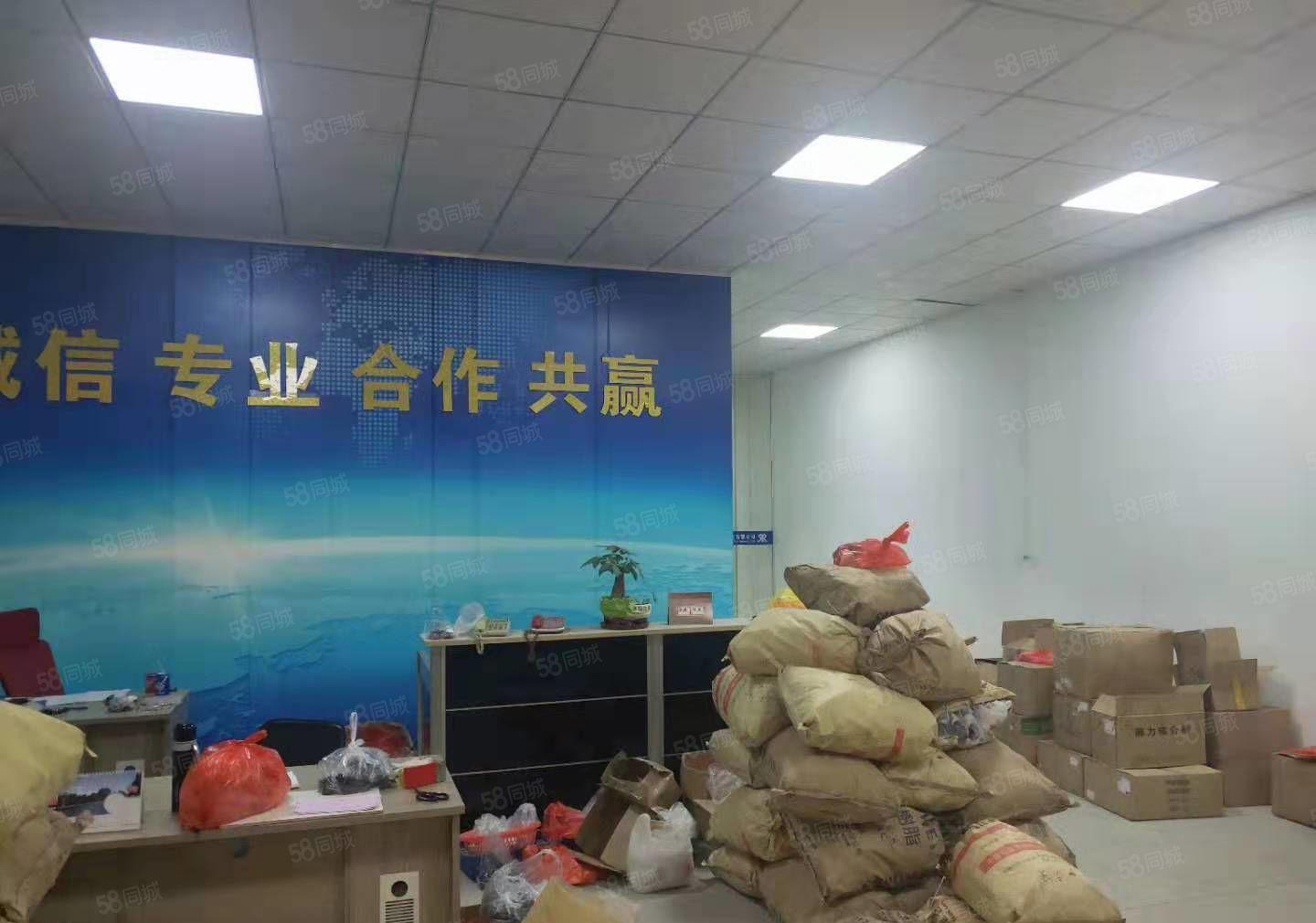 岭厦 一楼 700平方 现成水电办公装修 10元每平米