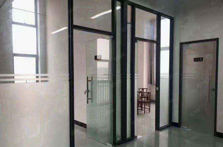 寮步岭厦即将空出二楼整层600平方，精装修，九成新