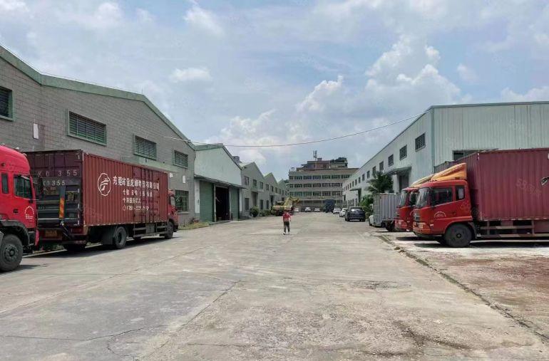 寮步园区单一层厂房每栋3500平低价出租，滴水10米带牛角！