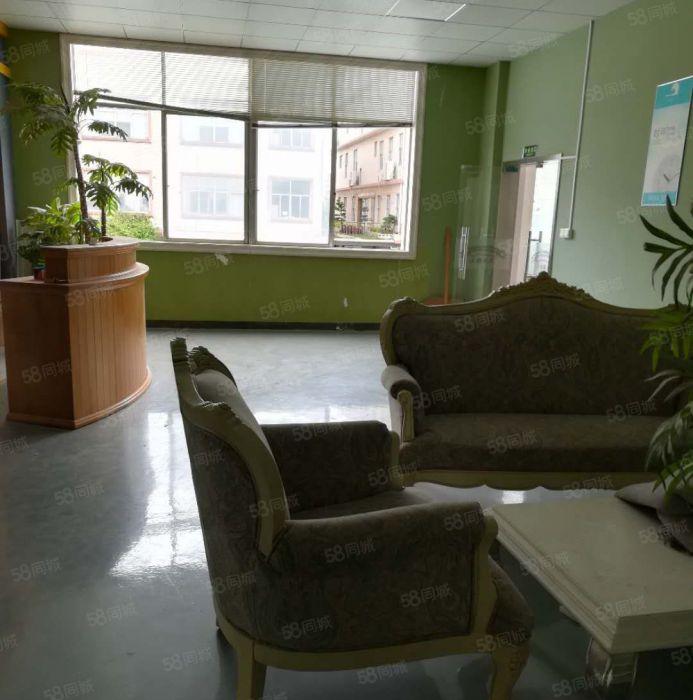 寮步 富竹山 厂房招租 一楼 400平方，价格便宜